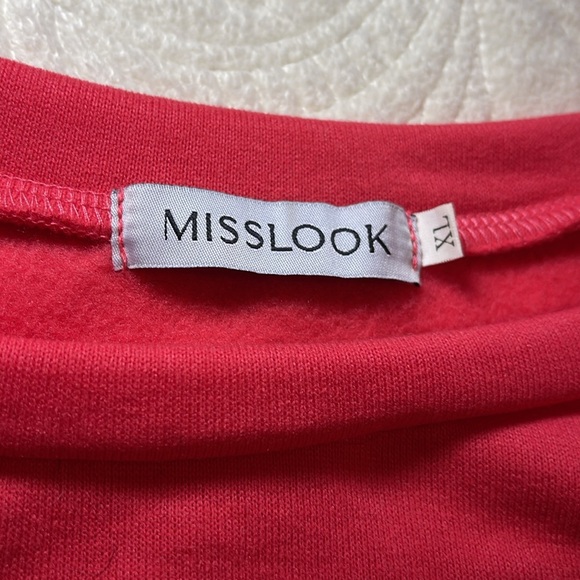 NWOT  Christmas Sweatshirt Truck Christmas tree farm size xl - Picture 6 of 8